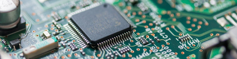 Computerchip auf Platine, Nahaufnahme 
